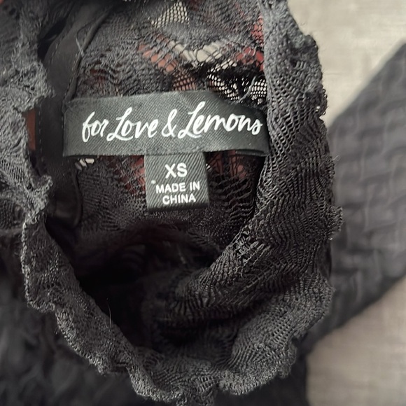 FOR LOVE AND LEMONS Tracy turtleneck lace crop top - Picture 3 of 4